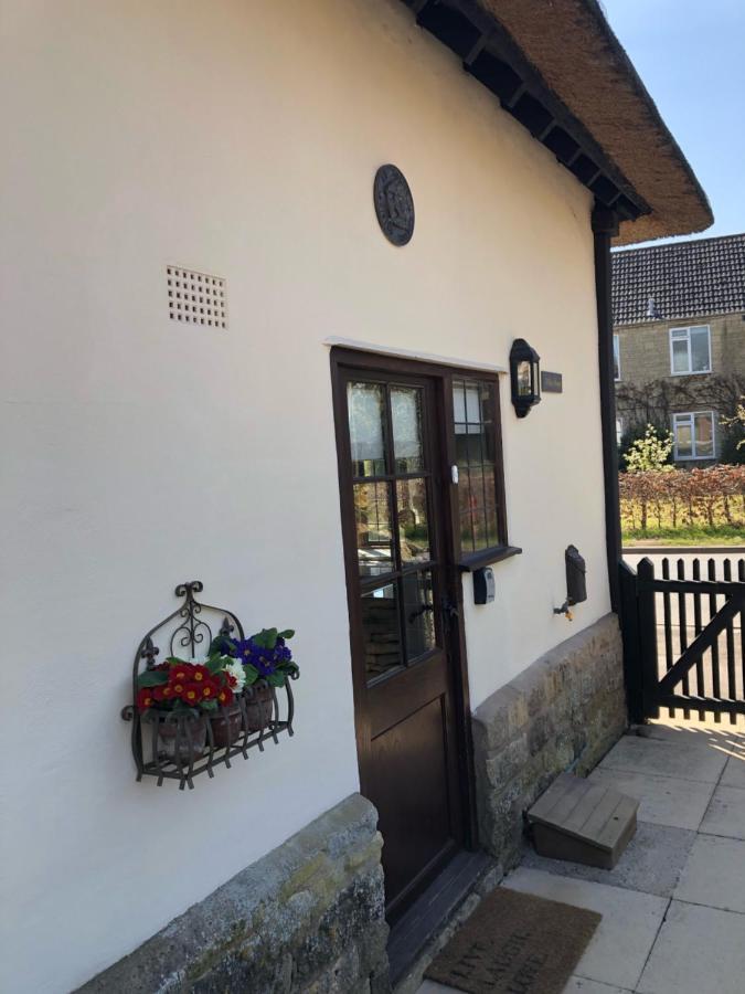 Cotswold Thatched Cottage Mickleton  Экстерьер фото