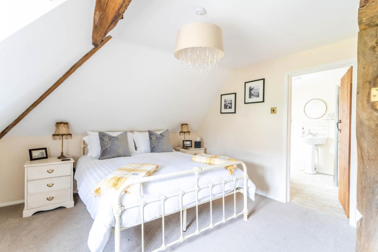 Cotswold Thatched Cottage Mickleton  Экстерьер фото